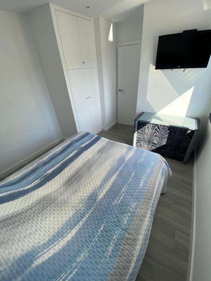 Appartement Vues Mer Proche Plage Ρόζες Εξωτερικό φωτογραφία