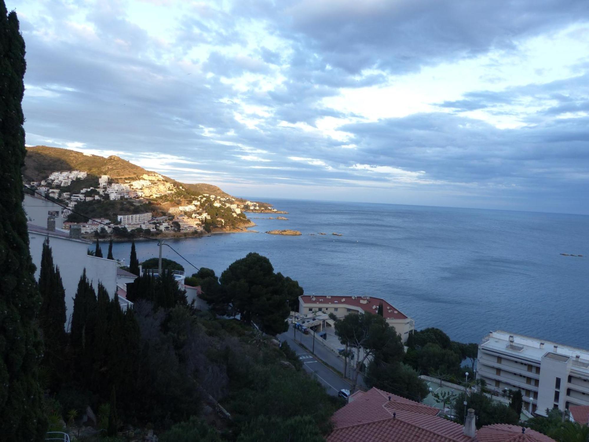 Appartement Vues Mer Proche Plage Ρόζες Εξωτερικό φωτογραφία